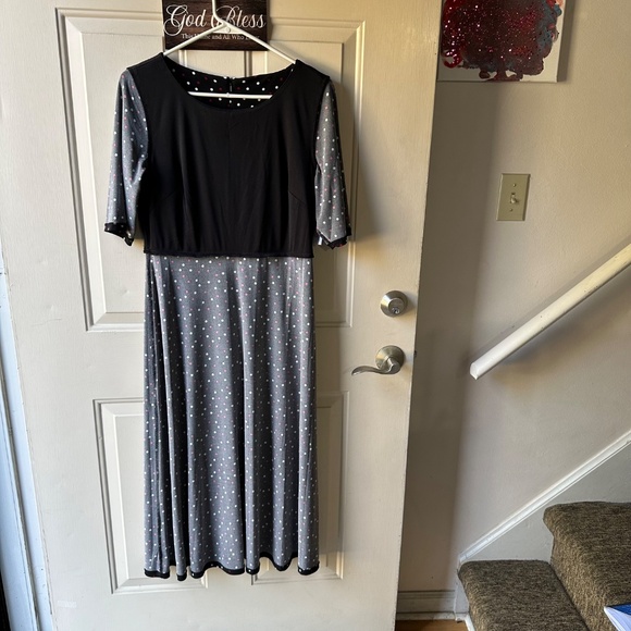 Women Beautiful Black/Red/White Polka Dot Dress Size 4. - Picture 11 of 12